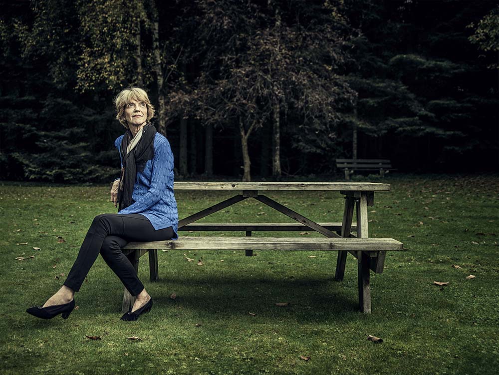 neurofilosoof Patricia Churchland aan een picknicktafel