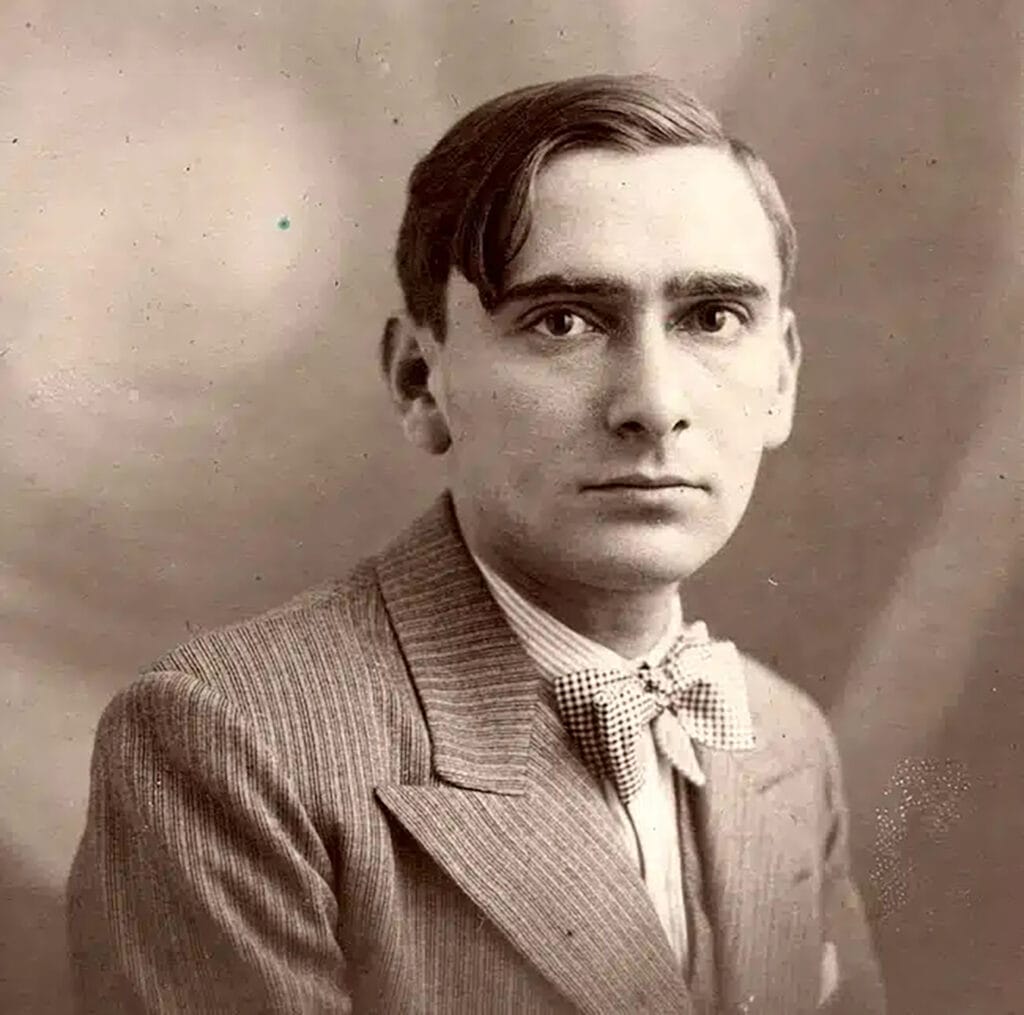 De Franse filosoof Vladimir Jankélévitch op 29-jarige leeftijd