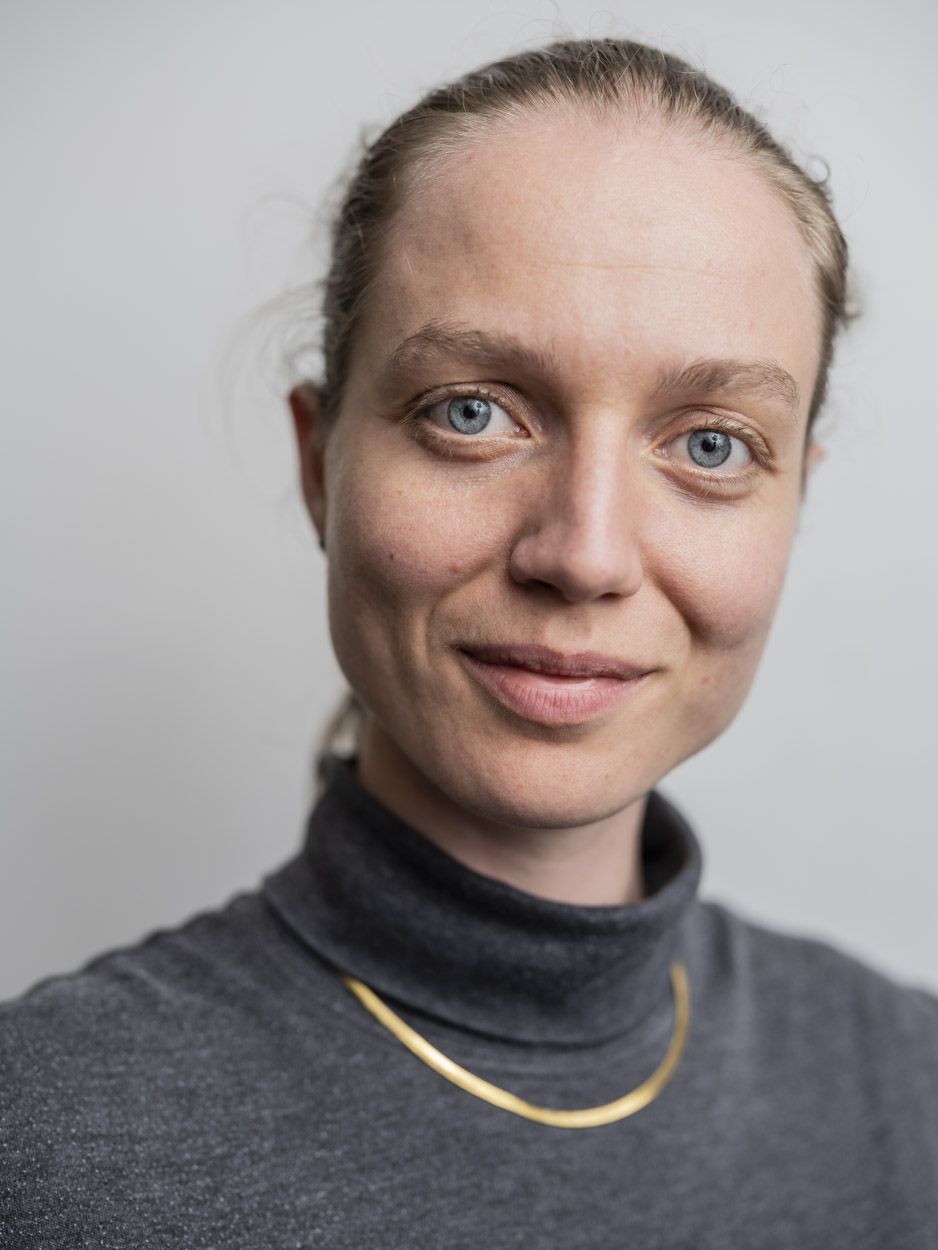 schrijver filosoof en cabaretier Lotte Hondebrink
